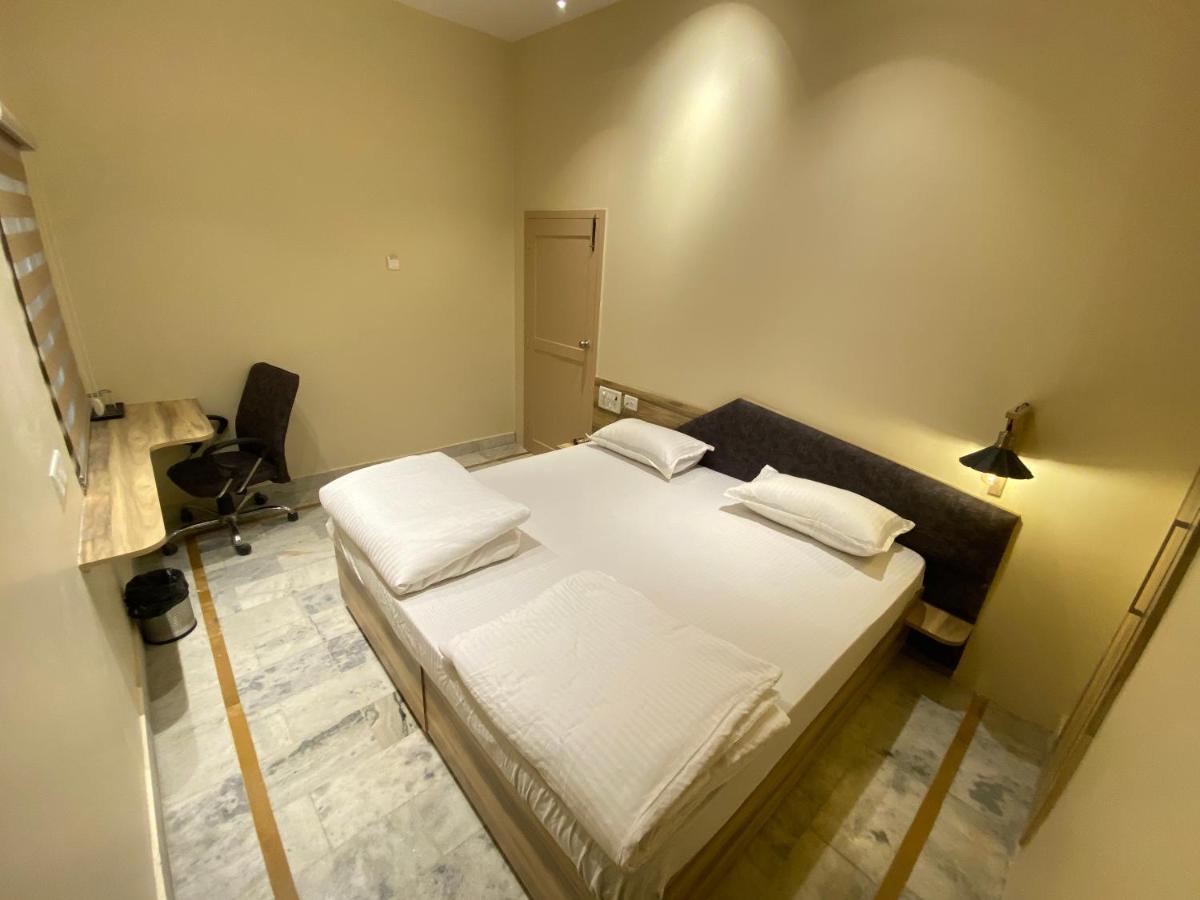 러크나우 Backpackers Den 호스텔 외부 사진
